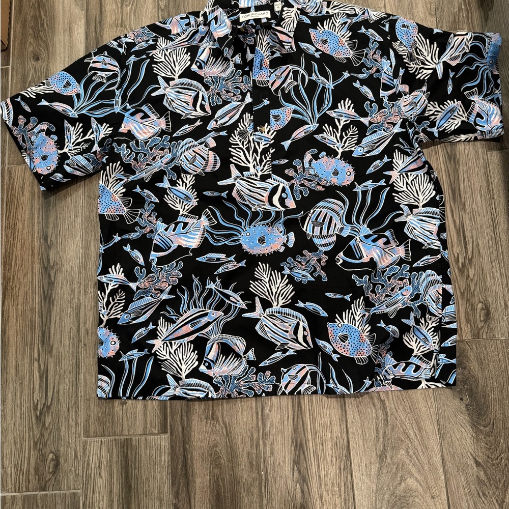 Tori Richard Black and Blue Tropical Print Shirt